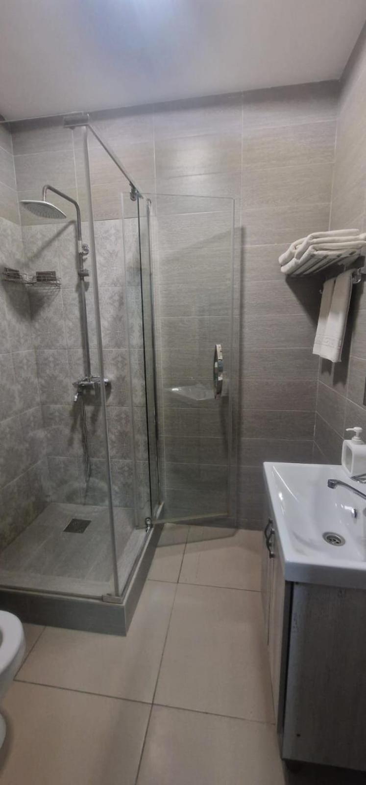 Tarlan Hotel Aktau  Exterior photo