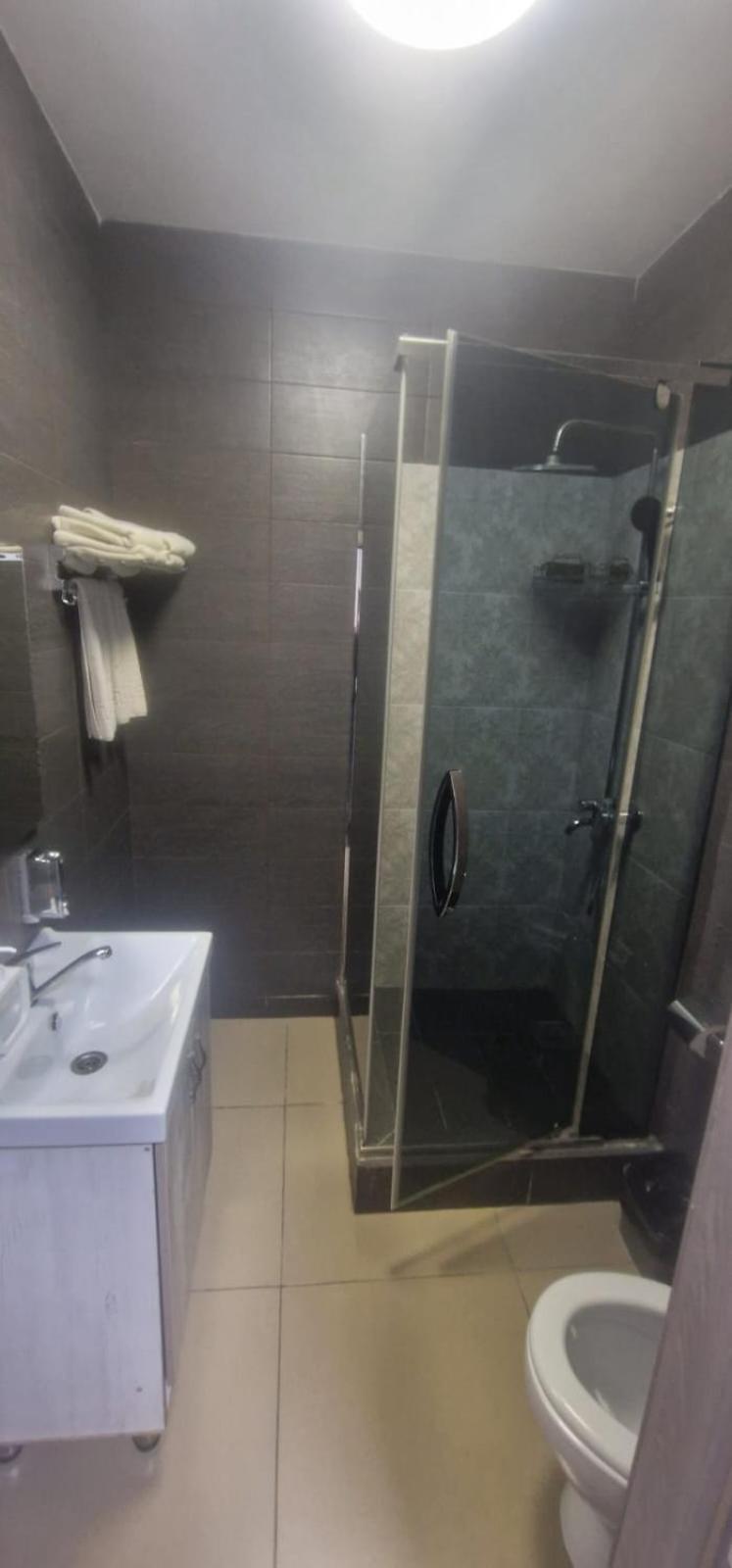 Tarlan Hotel Aktau  Exterior photo